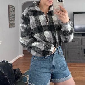 Black and gray cropped quarter zip sweatshirt size US 4.